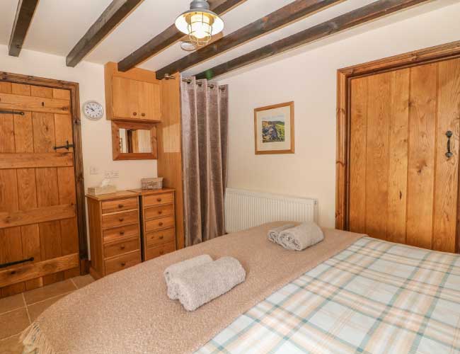 highfields-barn-bedroom